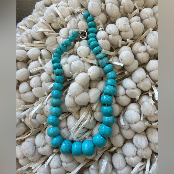 Genuine Turquoise stone choker necklace. Slightly on the heavy side. Like new.. - Picture 2 of 8